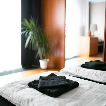 Reymonta Apartamento *